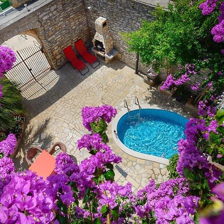 Apartments Salcinovic Медулин Экстерьер фото