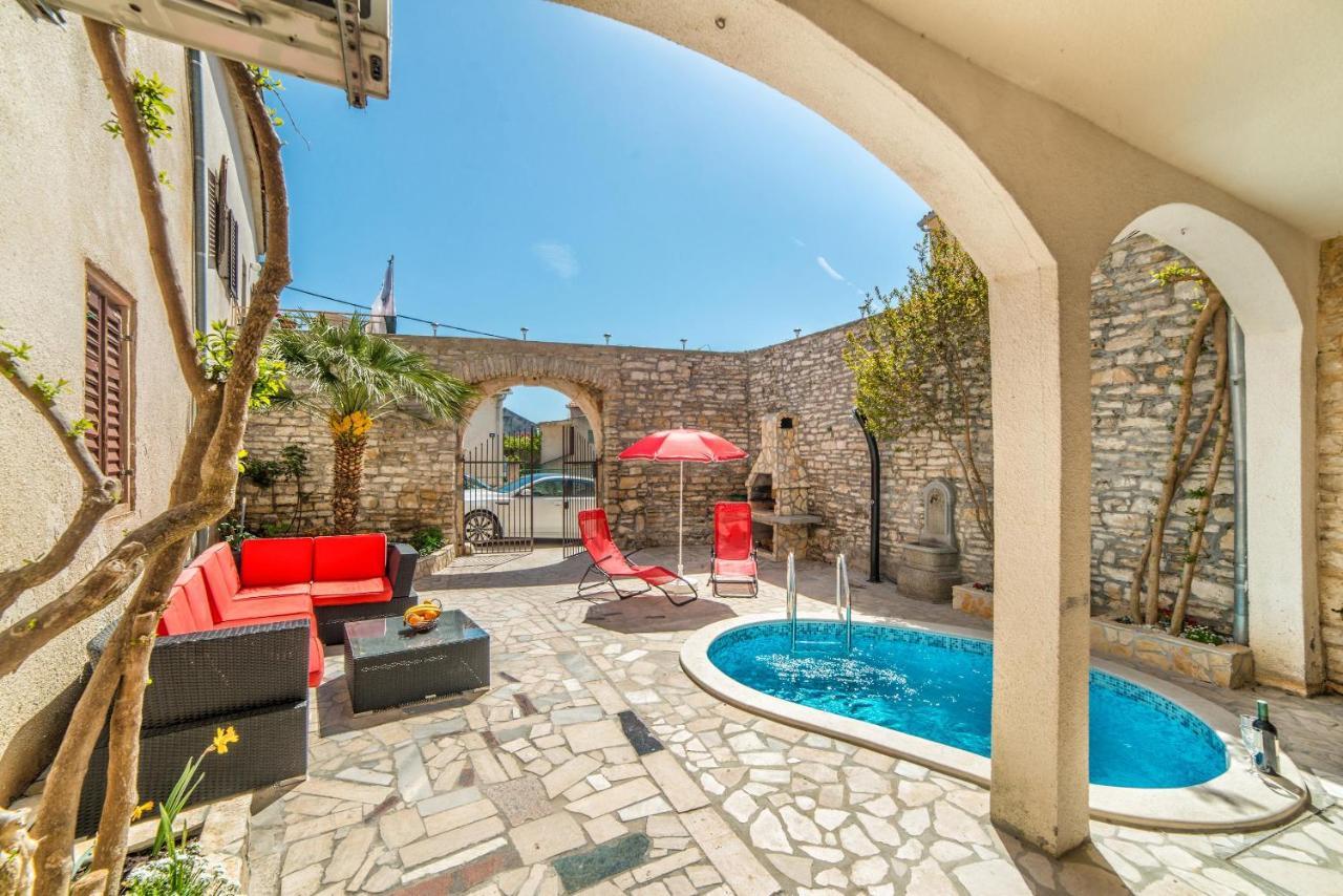 Apartments Salcinovic Медулин Экстерьер фото